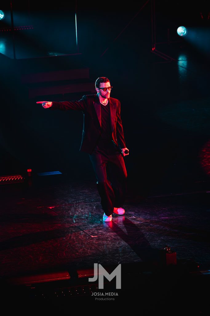 Eventfotograf Köln – Justin Timberlake, Circle Lounge, LANXESS Arena – Pointing his finger